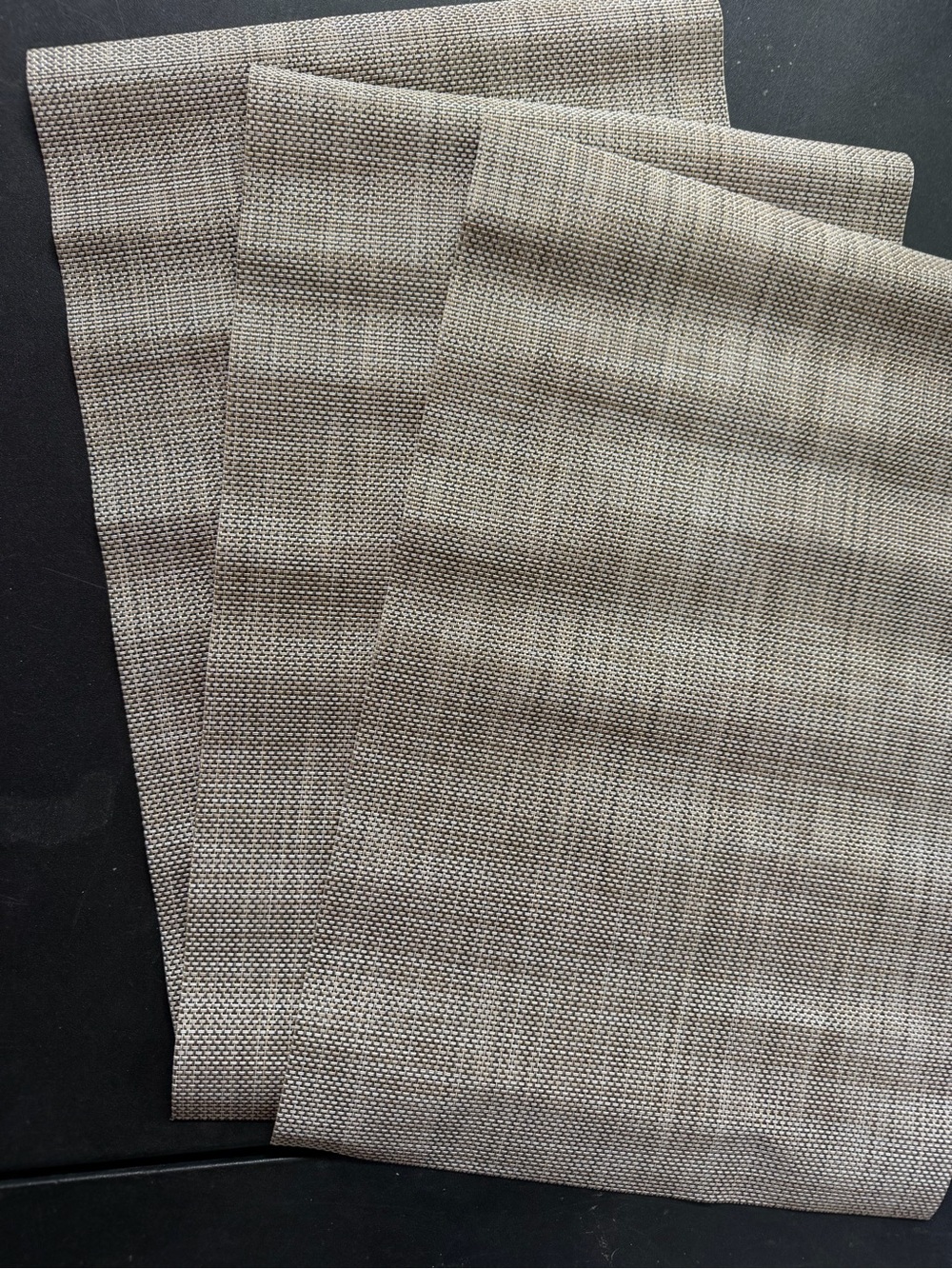 (Sale $5) set of 3 heat resistant vinyl beige & set of 2 plaid cloth placemats